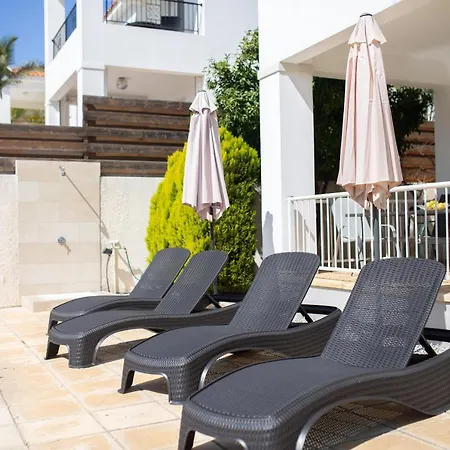 Amelia In Coral Bay With Private Pool And Close To A Sandy 빌라 Maa