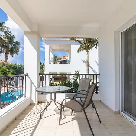 Amelia In Coral Bay With Private Pool And Close To A Sandy Villa