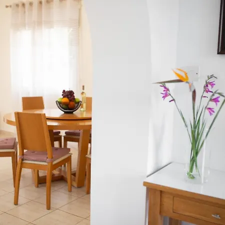 Amelia In Coral Bay With Private Pool And Close To A Sandy *