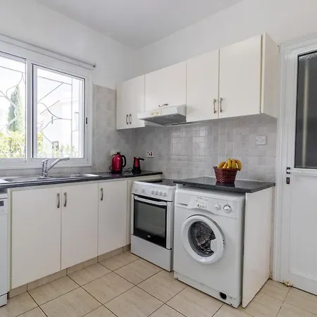 Amelia In Coral Bay With Private Pool And Close To A Sandy Villa *