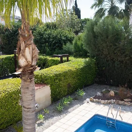 Amelia In Coral Bay With Private Pool And Close To A Sandy Vilă *