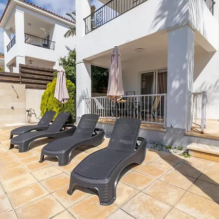 Villa Amelia In Coral Bay With Private Pool And Close To A Sandy