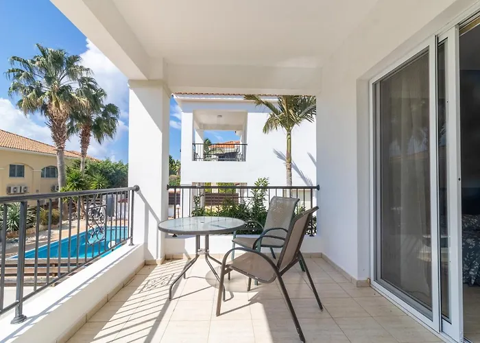 Amelia In Coral Bay With Private Pool And Close To A Sandy فيلة