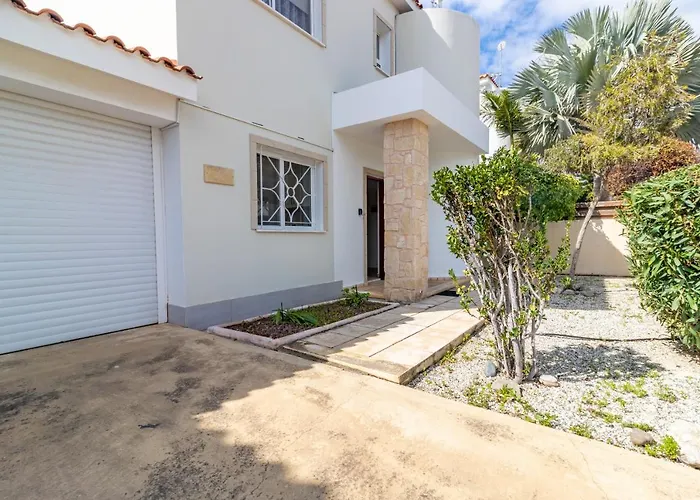 Amelia In Coral Bay With Private Pool And Close To A Sandy فيلة Maa