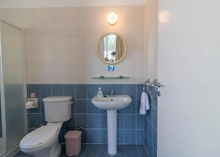 Amelia In Coral Bay With Private Pool And Close To A Sandy فيلة