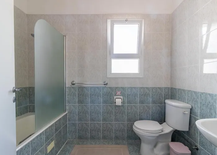 Amelia In Coral Bay With Private Pool And Close To A Sandy Maa