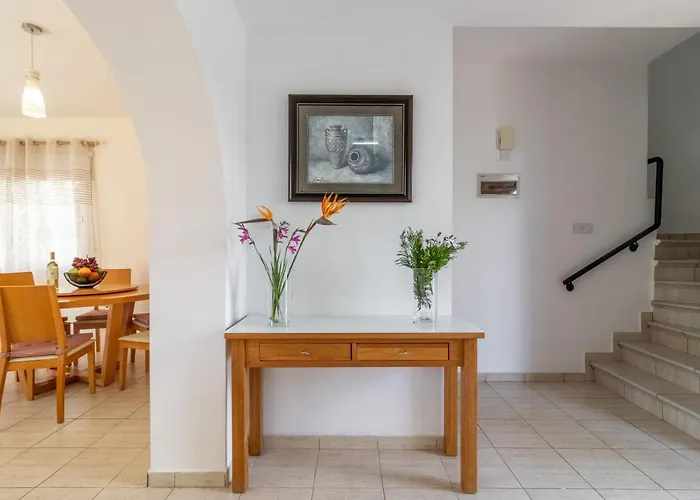 Amelia In Coral Bay With Private Pool And Close To A Sandy * Maa