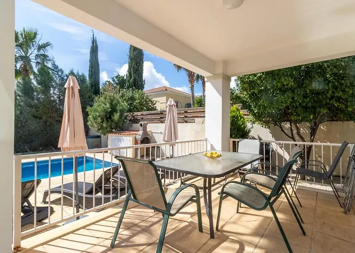 Amelia In Coral Bay With Private Pool And Close To A Sandy فيلة